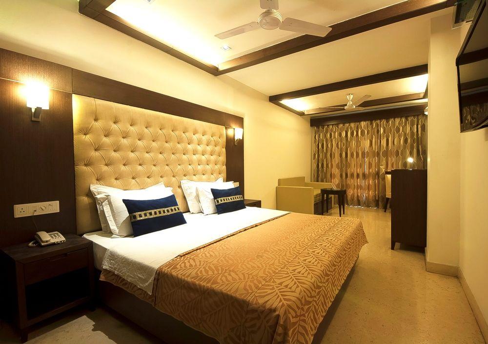 Metropolis Tourist Home New Delhi Eksteriør bilde