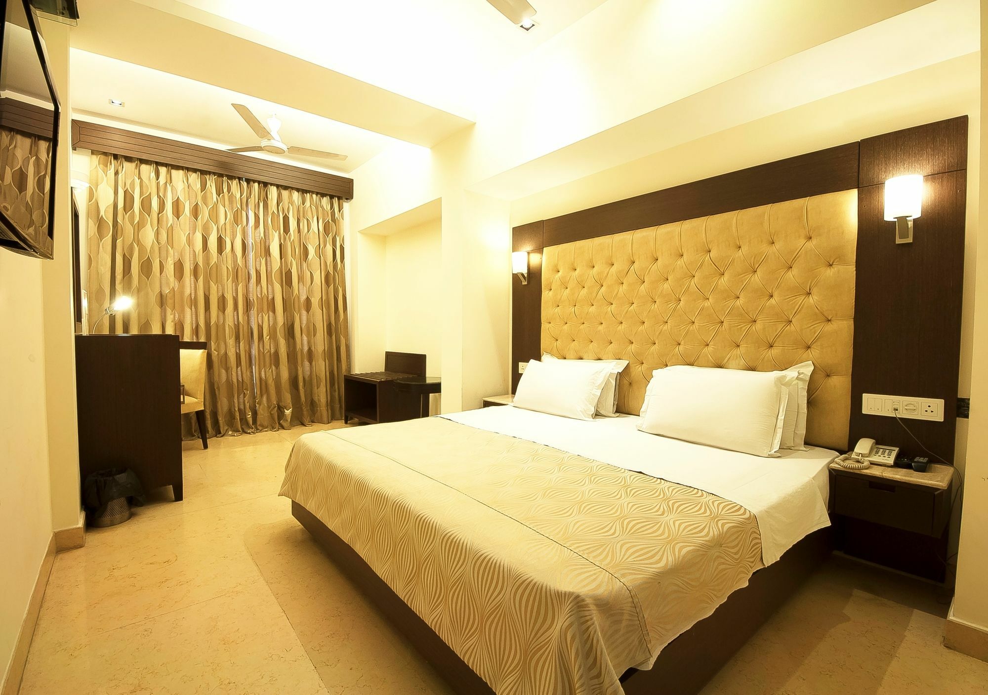 Metropolis Tourist Home New Delhi Eksteriør bilde