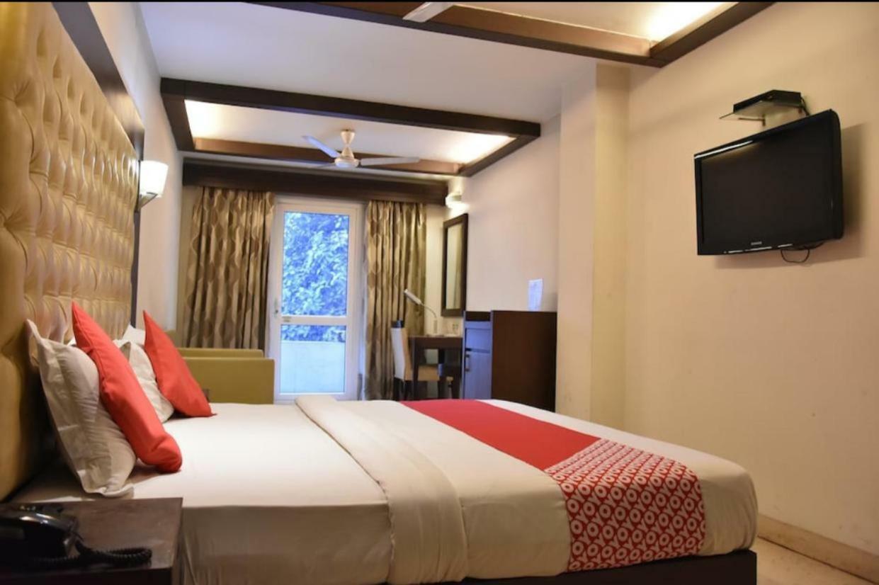 Metropolis Tourist Home New Delhi Eksteriør bilde